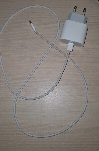 Incarcator Original Apple 20W USB-C, Model A2347